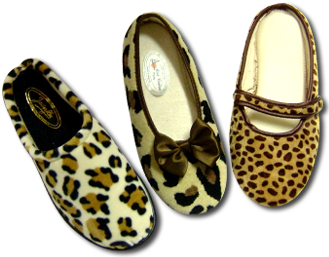 Chaussons de la marque Javerflex en matières imprimé type léopard